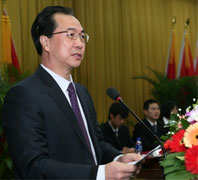 十八大代表热议：教育应以“立德树人”为本